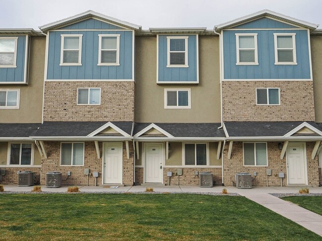 Building Photo - RES_WHITE_8178 Unit RES_WHITE_8178