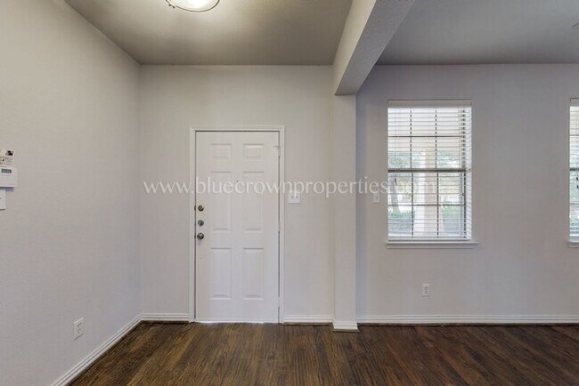 Photo - 3208 Grant St