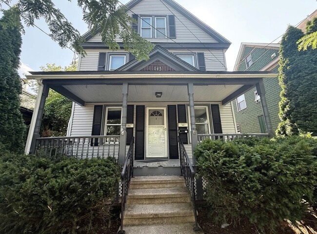 Building Photo - 143 Harrison St Unit 1