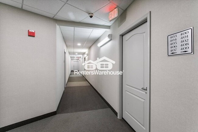 Photo - 249 W Freemason St