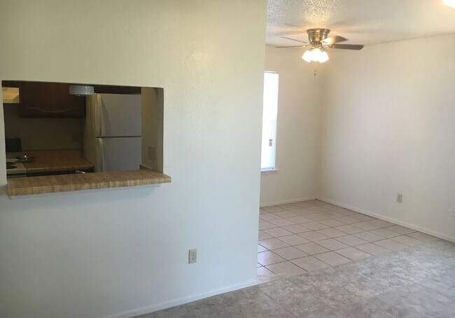 Photo - 3205 Eagle Hill Ct Unit B