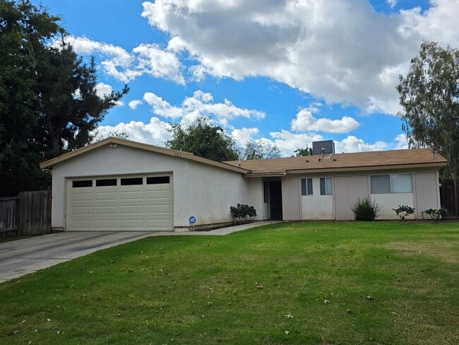 Photo - 5913 Akers Rd