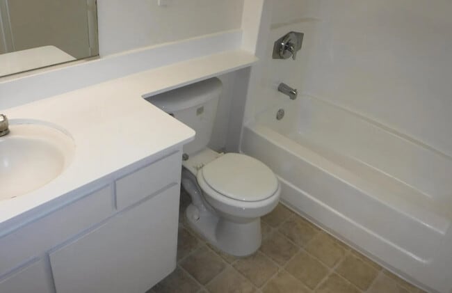 Photo - 4030 Front St