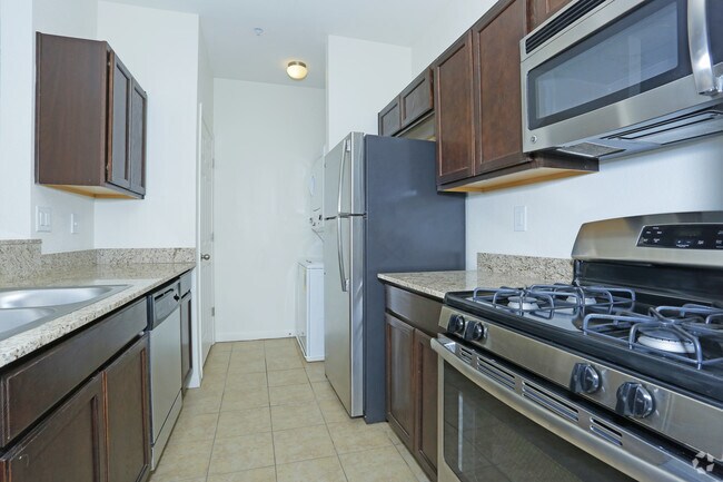 2BR, 2.5BA - 1209 SF Townhome Kitchen