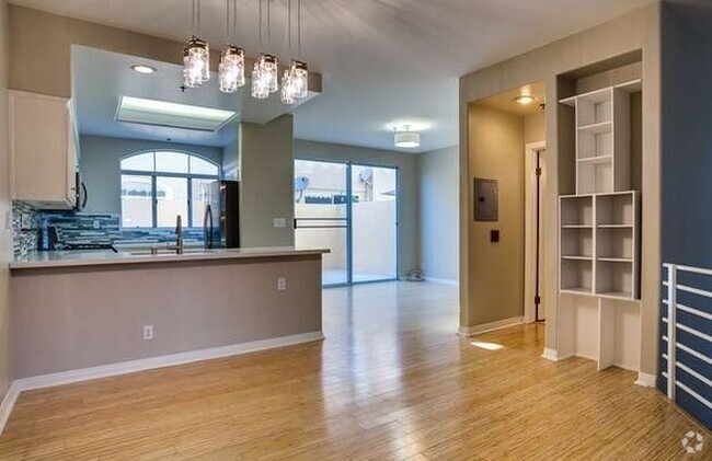 Building Photo - 1630 E Palm Ave Unit 7 Rental
