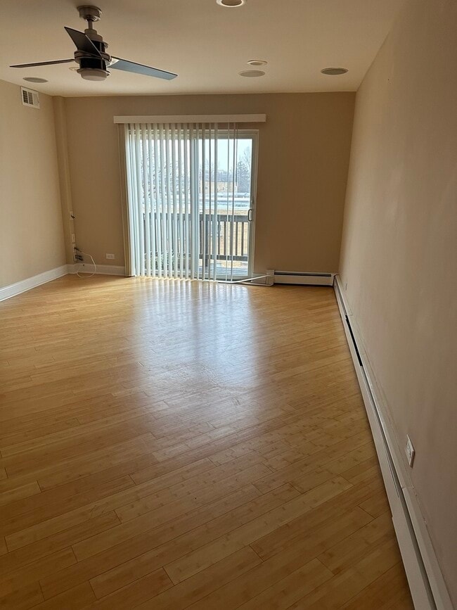 Photo - 8232 Niles Center Rd Unit 404