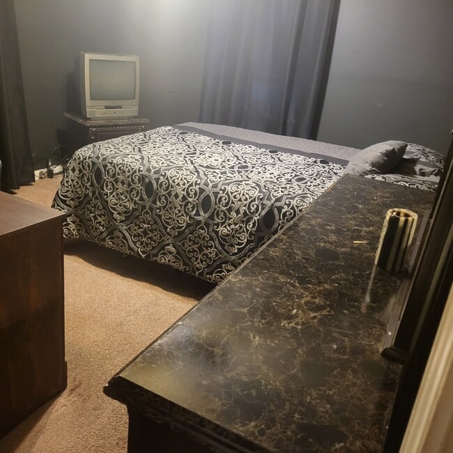 Bedroom 2 - 2902B Kimberly Ave