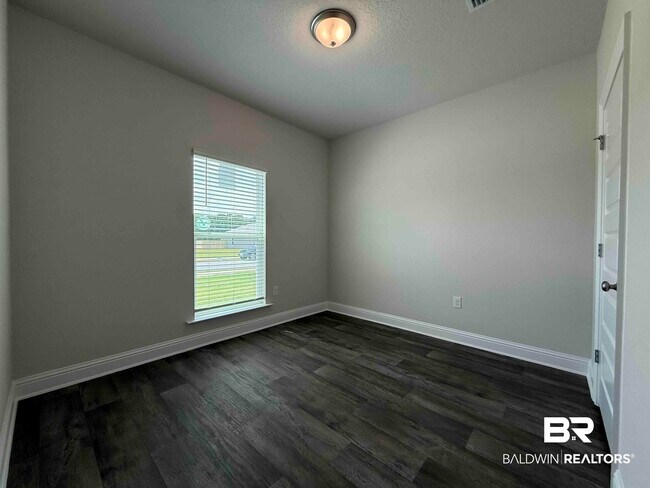 Photo - 19130 Treehill Ln