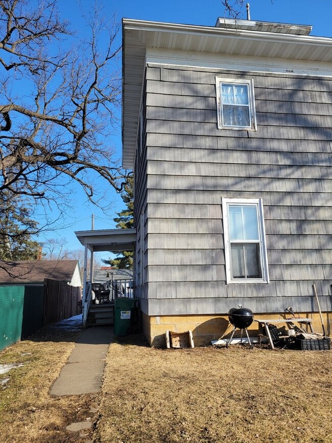 Photo - 315 E Maple St Unit 2