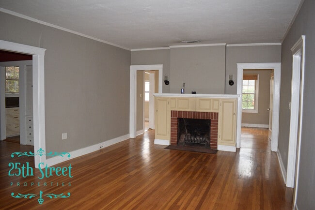 Photo - 1181 37th St