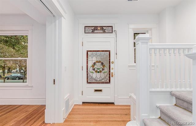 Photo - 2054 Emerson St