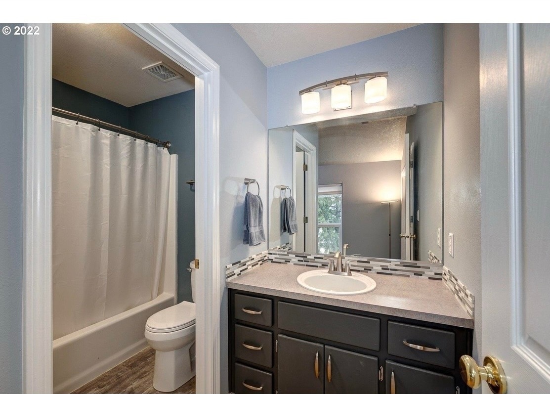 Photo - 19195 SE Yamhill St Townhome