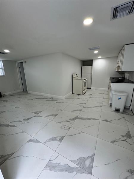 Photo - 412 Fleming Ave