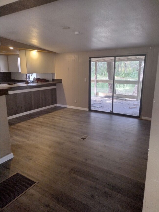 Photo - 3 bedroom 2 bathroom Home on 2 1/5 acres
