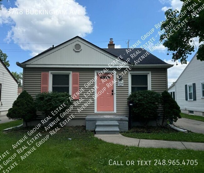 Building Photo - 3748 Buckingham Ave Rental