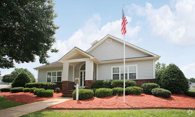 Clubhouse - Brentwood Chase Apartments