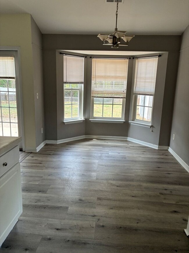 Photo - Southgate 3BR, 2BA home fully fenced