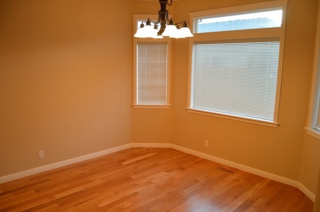 Photo - 4bed, 3bath, 2,454sq.ft. hom in Kuna