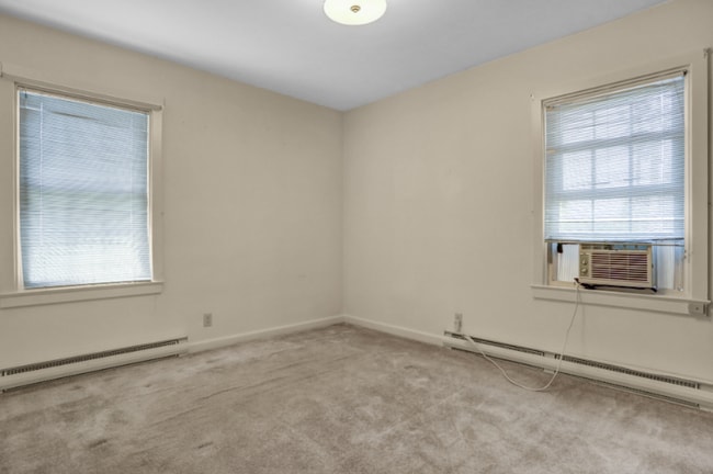 Photo - 719 Franklin St