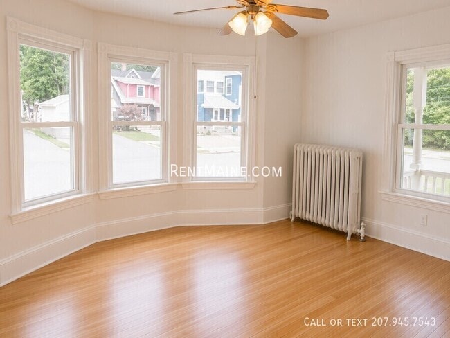 Photo - 8 Linden St