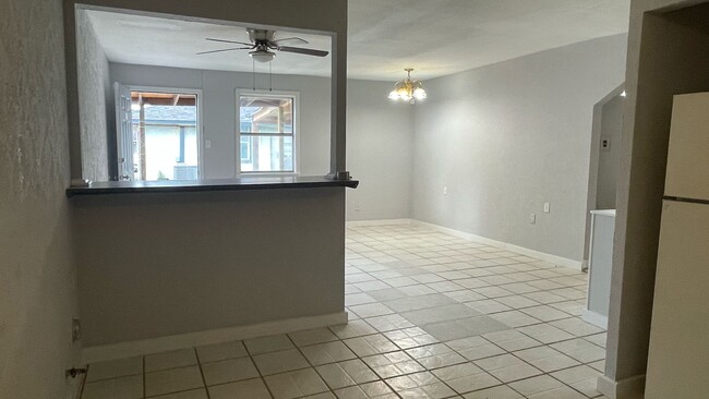 Photo - 122 Red Ripple Rd