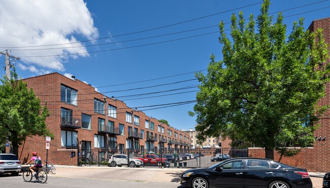 Photo - 939 W Grace St