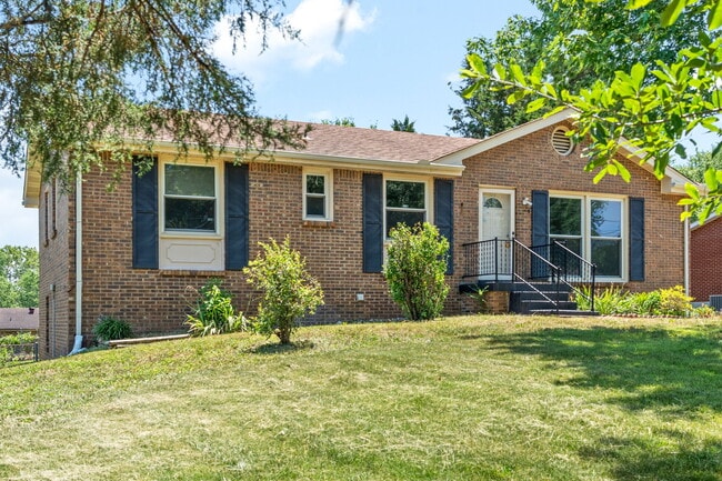 Photo - 208 Aster Dr