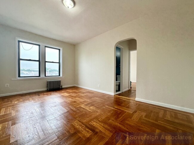Building Photo - 1544 Gillespie Ave Rental