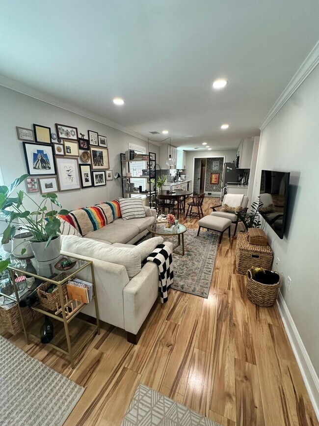 Photo - Classic Savannah Cottage with Modernized Interior, Fully Fenced Backyard