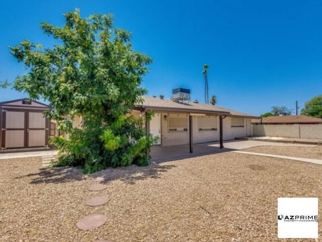 Building Photo - Nice Homes