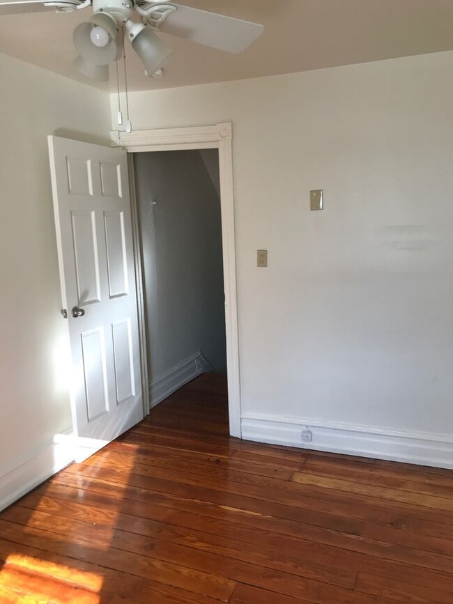 Photo - 139 N 10th St Unit Apt 3