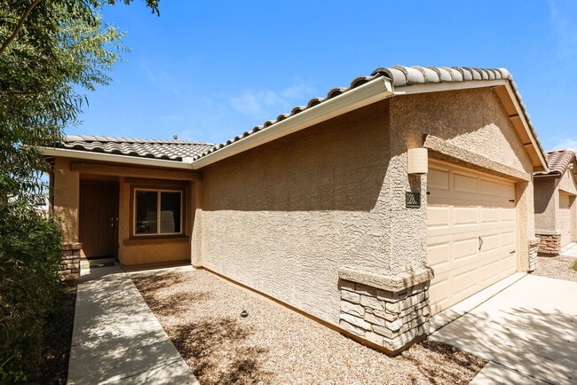 12835 N Peony Dr
