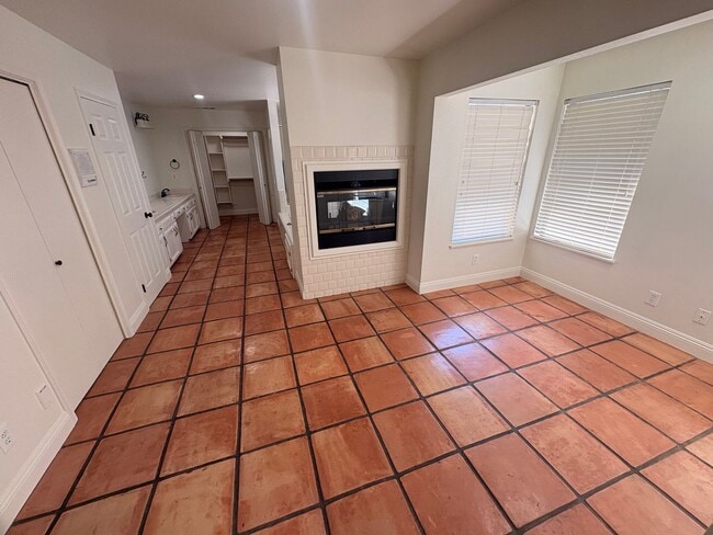 5339 W Sweet Ct