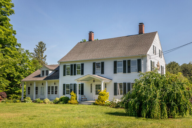 Photo - 16 Furnace Brook Rd House