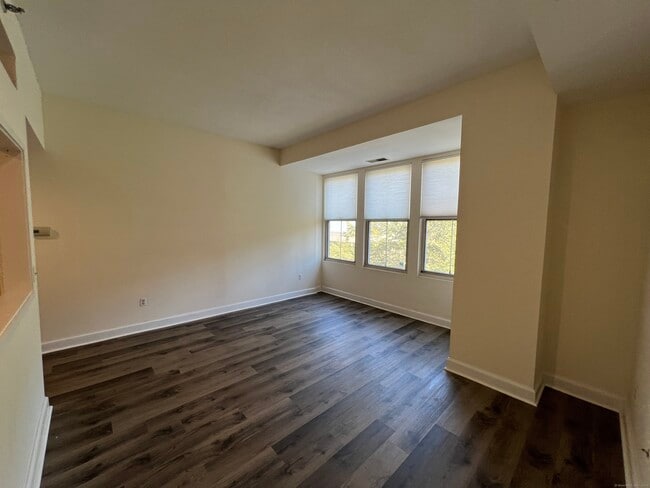Building Photo - 196 Crown St Unit 306 Rental