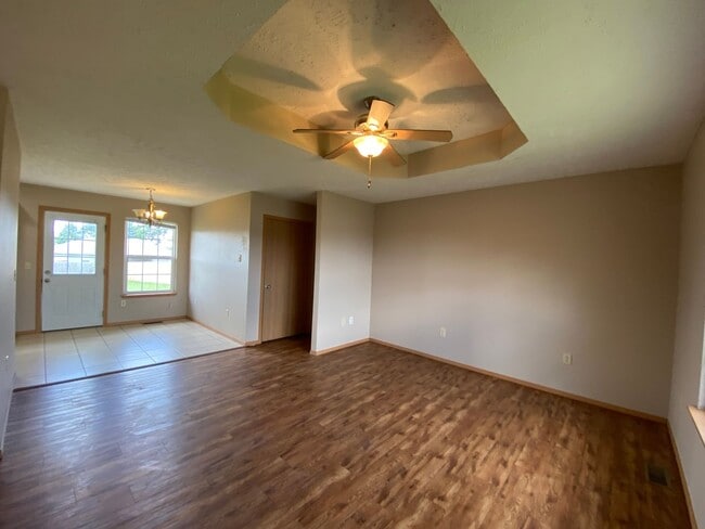 Photo - 203 N Christopher Ln