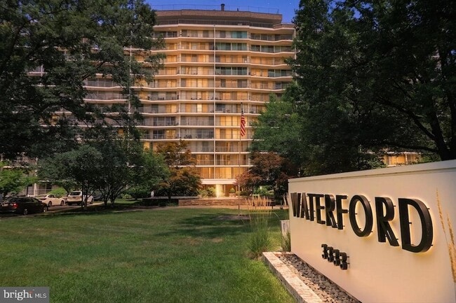 Building Photo - 3333 University Blvd W Unit 1005