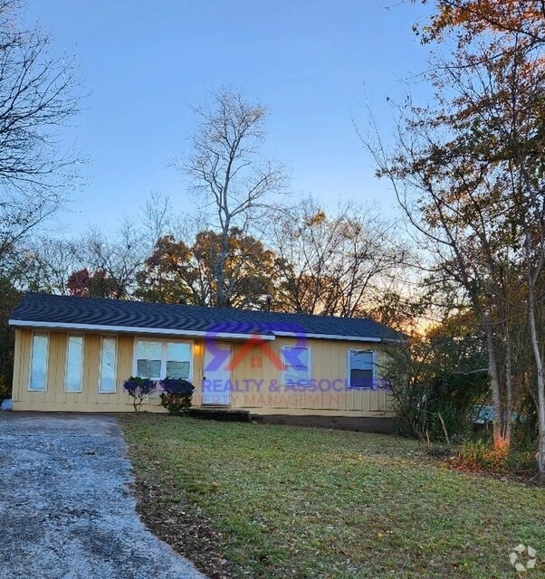 Building Photo - 2500 Tempest Dr SW Rental