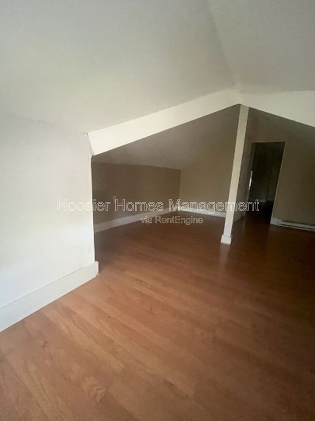 Photo - 1065 W 33rd St Unidad A2