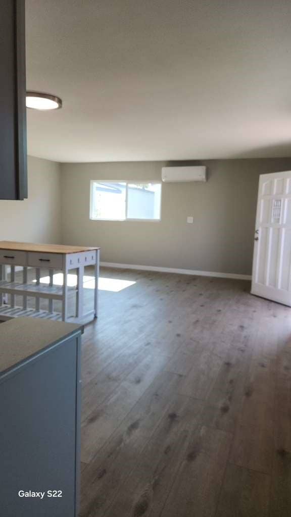 Photo - 8818 Chester St