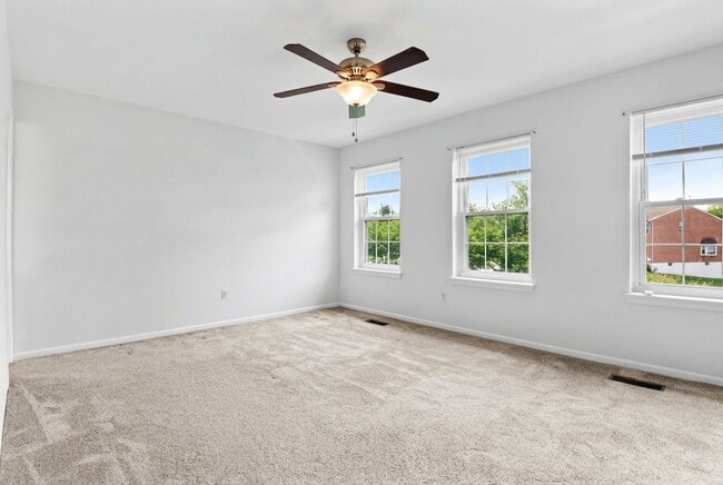 Photo - 166 Longford Rd