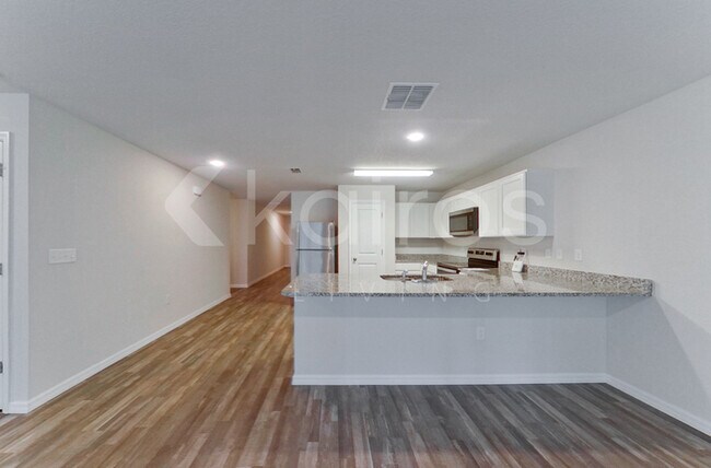 Photo - 1244 W Hanover Ln