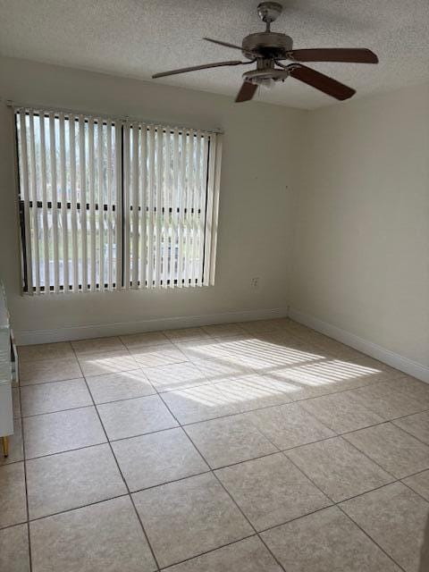Photo - 1562 Lake Crystal Dr Unit E