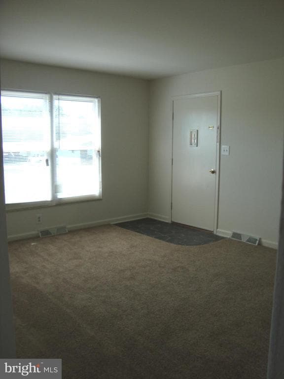 Photo - 1815 Meadow Dr