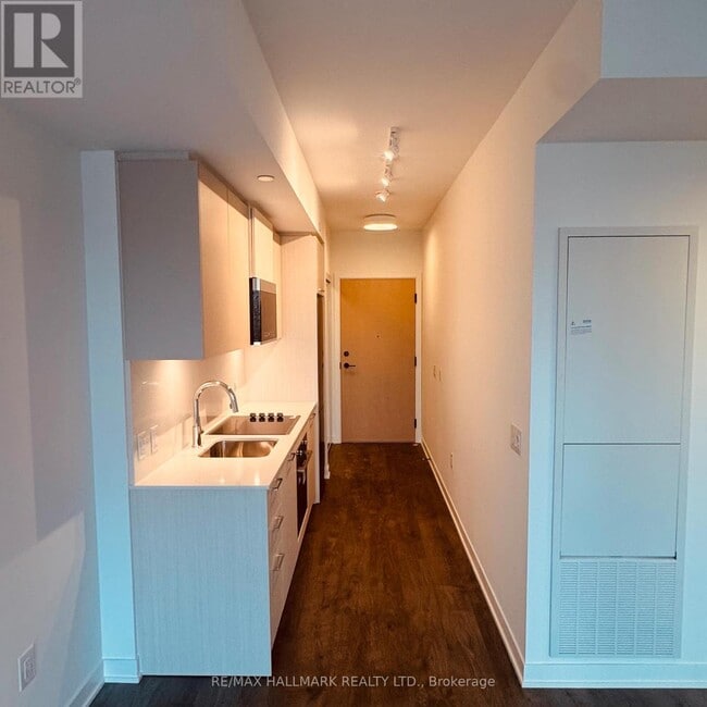 Photo - 10 Oak St Unit 1001