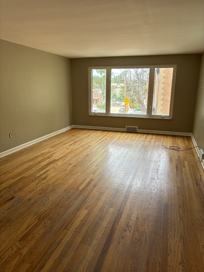 Photo - 213 McCully St Townhome