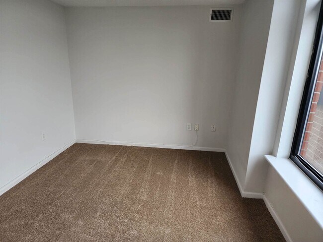 Photo - 700 1st St Unit 9q