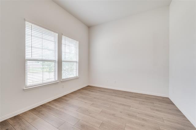 Photo - 533 Hummingbird Dr