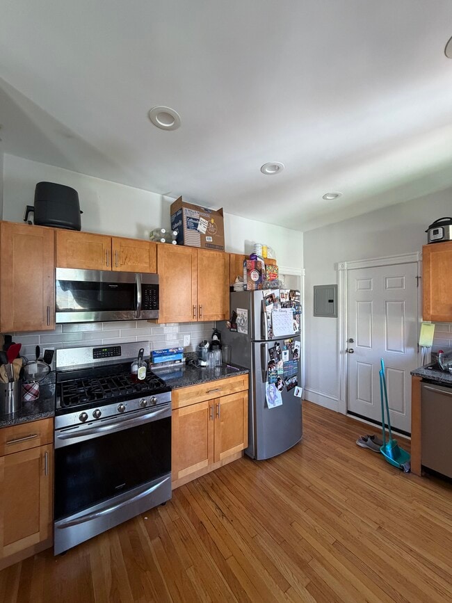 Photo - 384 Washington St