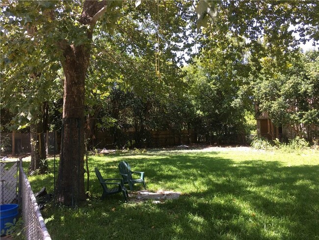 507 Middle Ln
